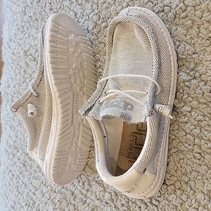 Hey Dude Wally Sox shoes